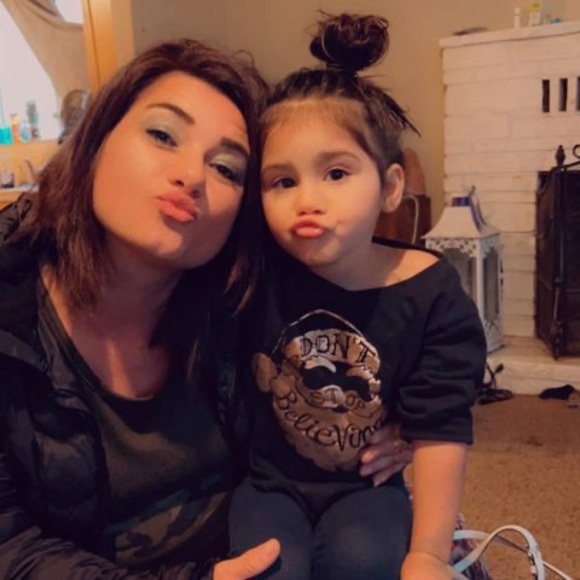 Meet your Posher, Carrie - Picture 1 of 1